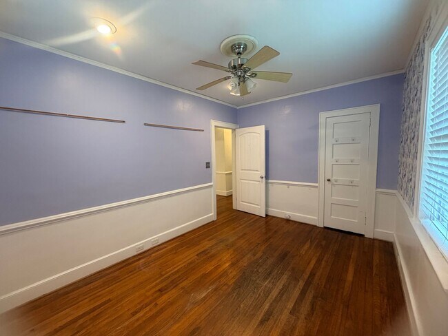 Building Photo - 1552 Sunnyside Dr