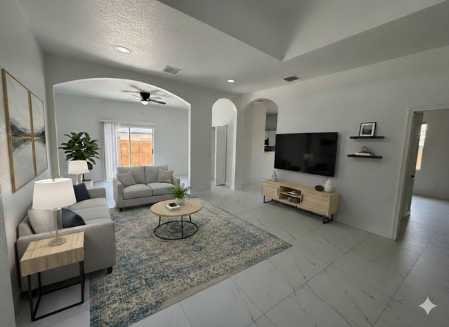 Building Photo - 890 NW 25th Ave