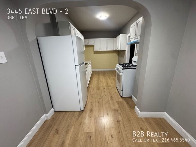 Building Photo - 3445 East Blvd