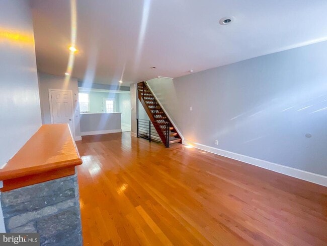 Building Photo - 2113 Mountain St