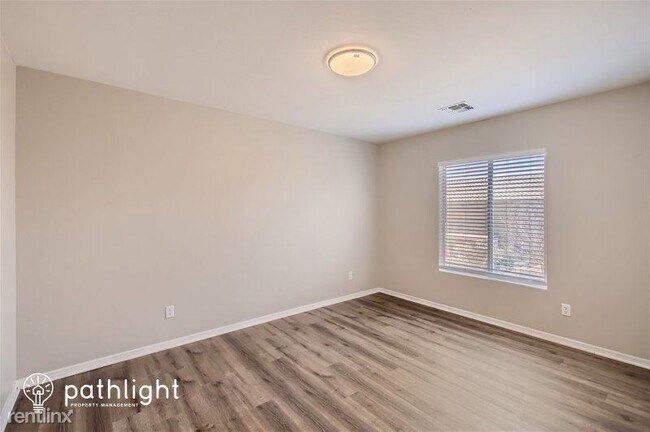 Building Photo - 4 br, 2.5 bath House - 11587 Longley Lane ...