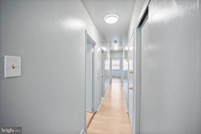 Building Photo - 7727 Langdon St