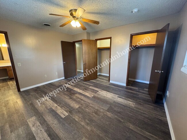 Building Photo - 1842 Buzzard Roost Rd