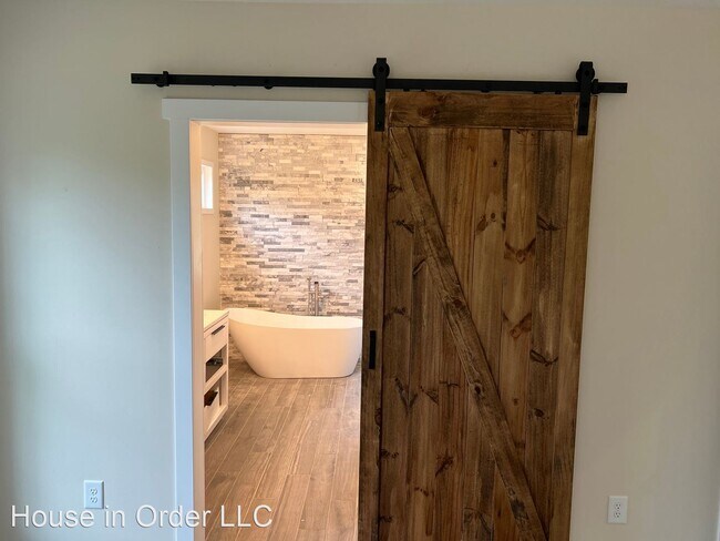 Building Photo - 3 br, 2.5 bath House - 78 Grace Estates Dr