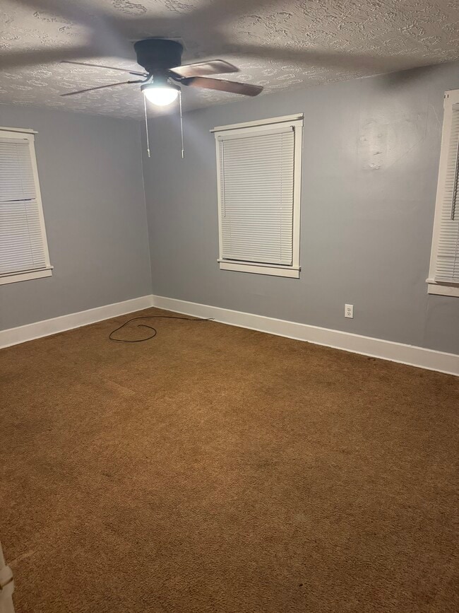 Building Photo - 440 5th St