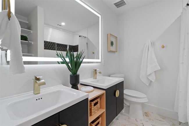 Building Photo - 5604 Overbrook Dr