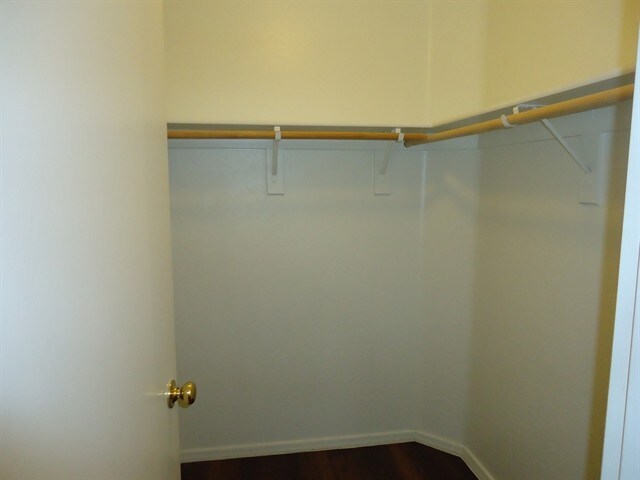 Building Photo - 12326 W Valentine Ave