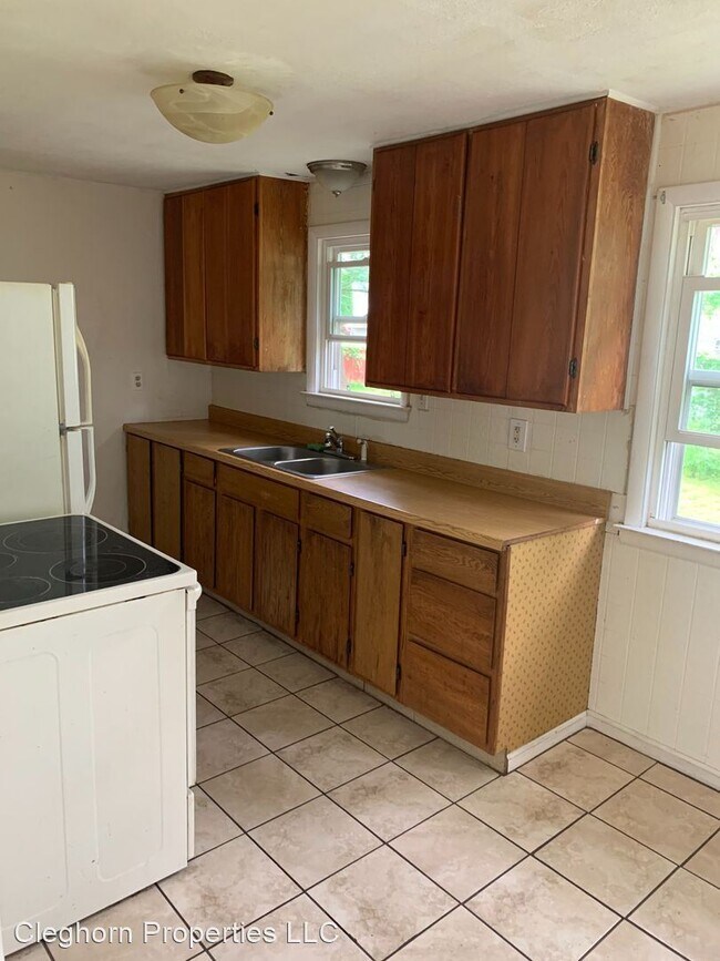 Building Photo - 3 br, 1 bath House - 361 McAlpine Street