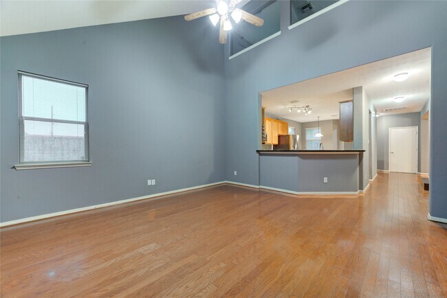 Building Photo - 2931 Meadowglen Cove