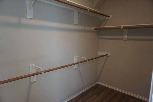 Building Photo - 10197 Barberry St