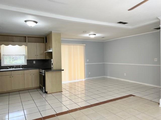 Building Photo - 845 White Oak Ct