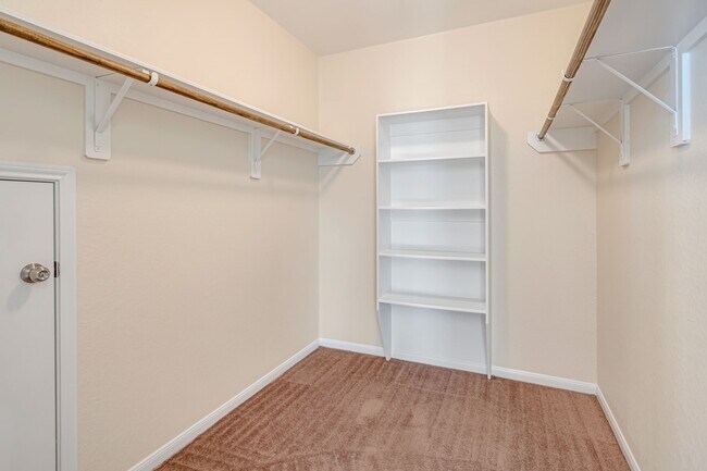 Building Photo - 16707 Lark Bunting Ln