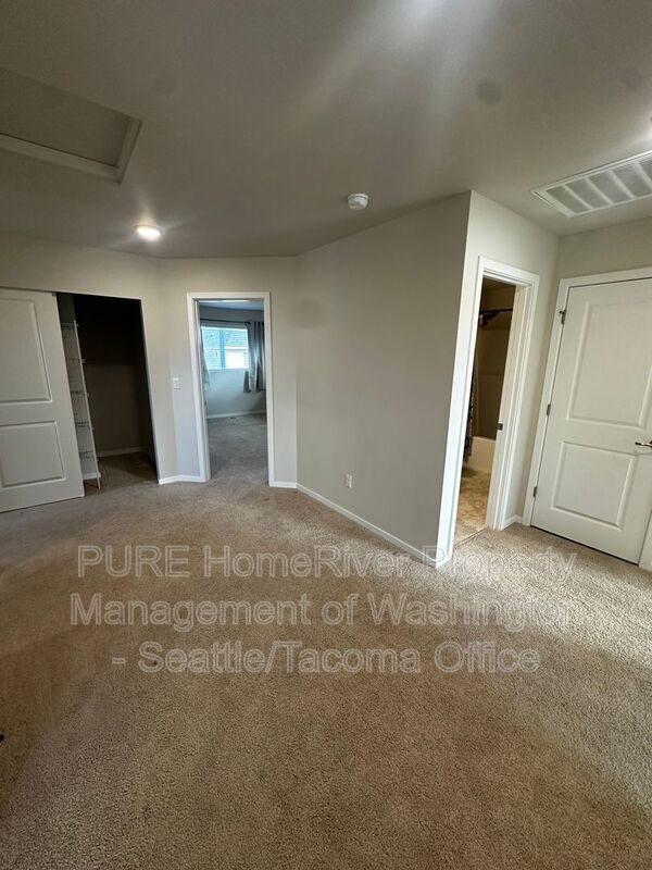 Building Photo - 18201 35th Ave Ct E