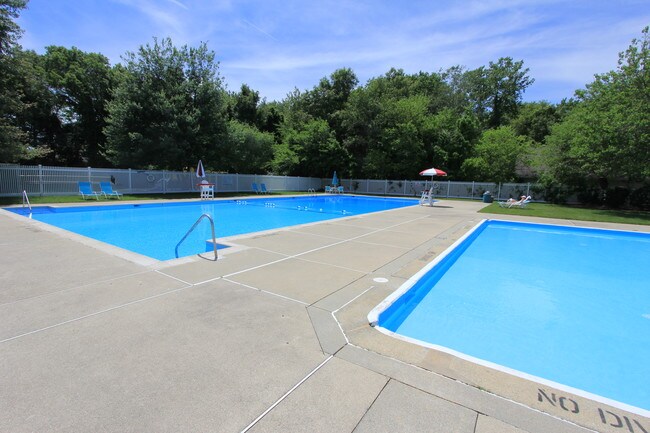 Building Photo - 105 Westgate Dr