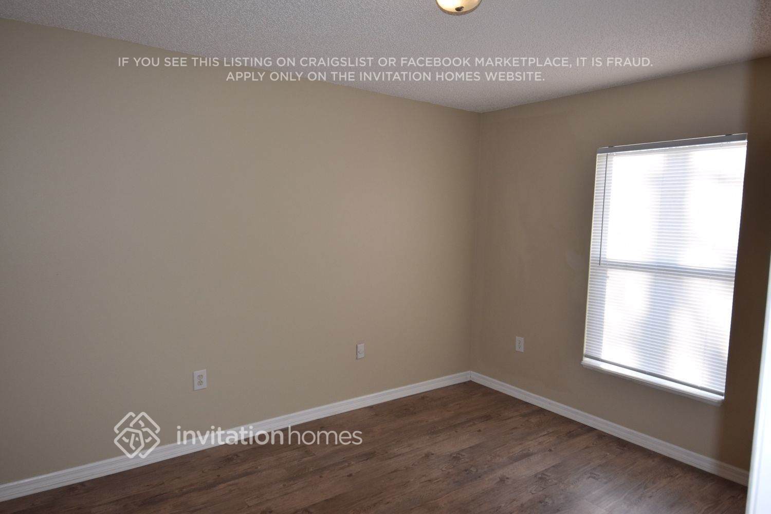 Building Photo - 1755 McFarlane Ave
