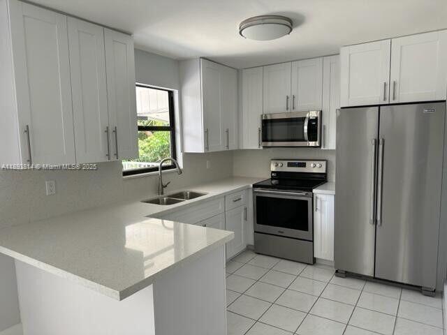 Building Photo - 333 Bayview Ave