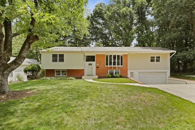 Building Photo - 2527 Swift Run St