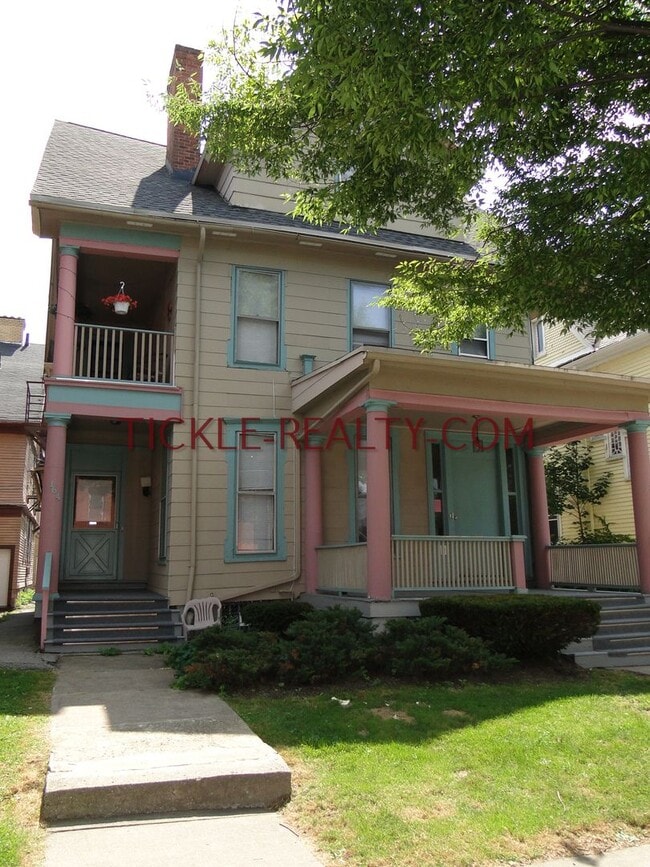 Primary Photo - 164-166 Meigs