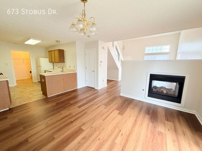 Building Photo - 673 Stobus Dr