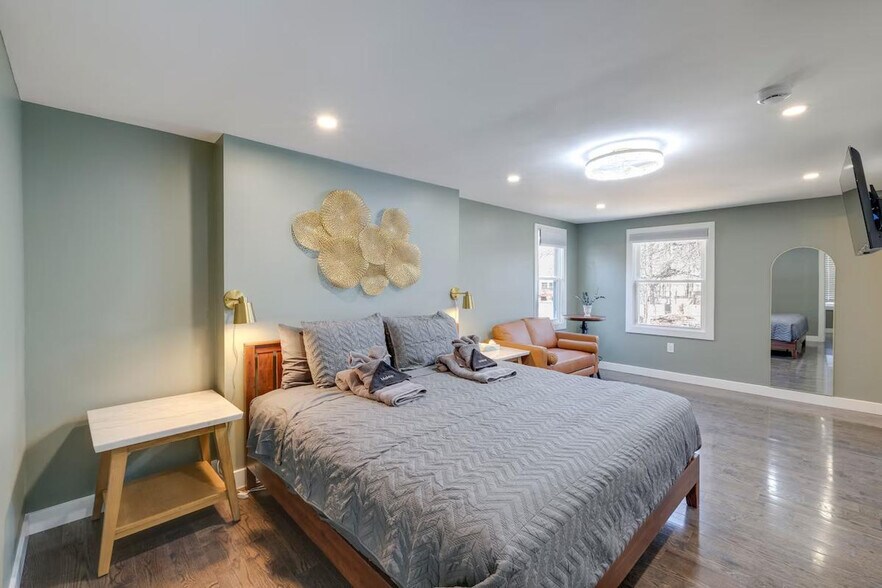 Building Photo - 500 Shelfar Pl