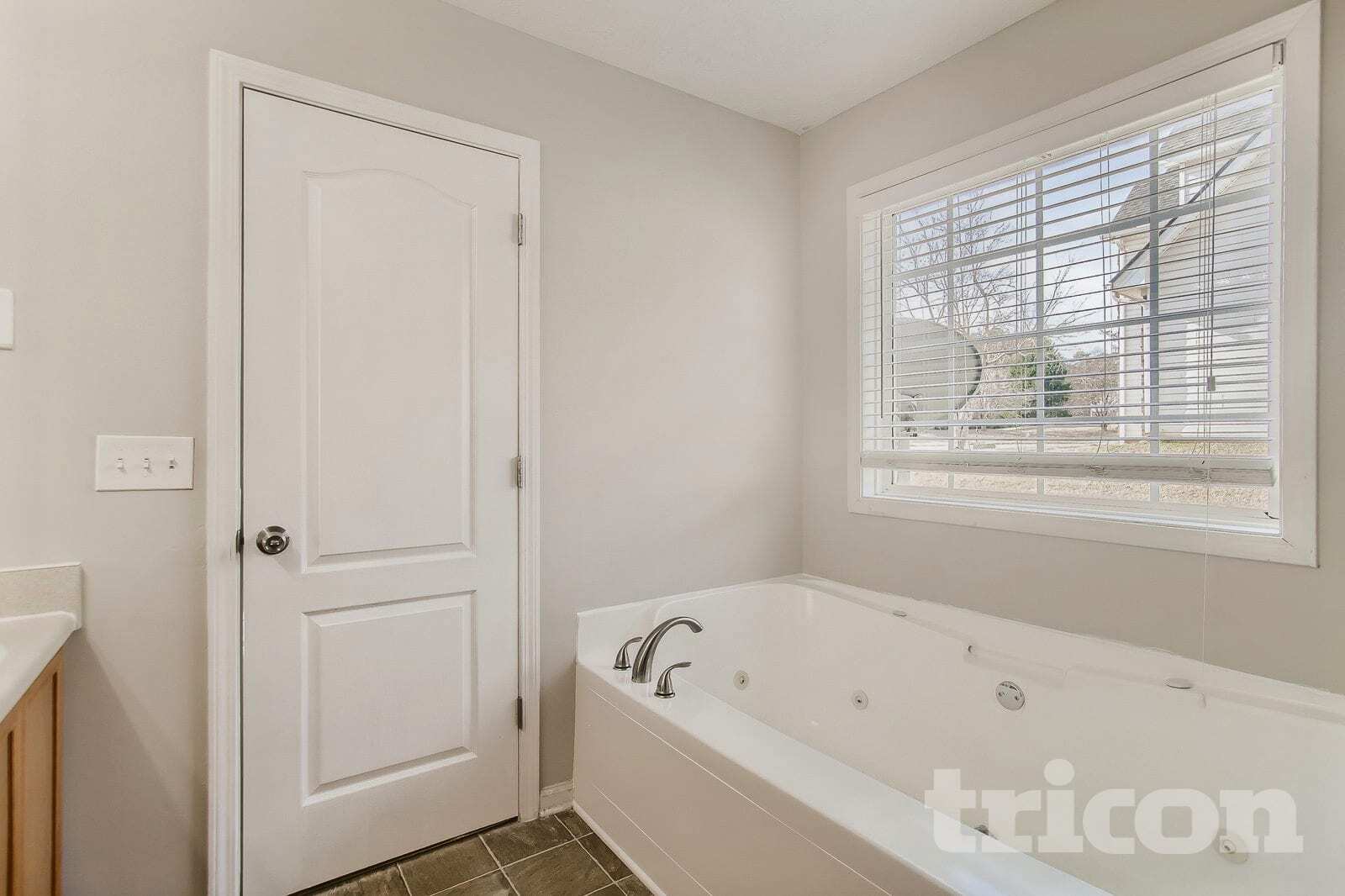 Building Photo - 35 Trelawney Ln