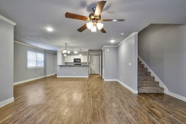 Building Photo - FREE 55” TV or 28” Blackstone! Plus $150 Amazon gift card! Beautiful 3 bed / 2.5 bath duplex with...
