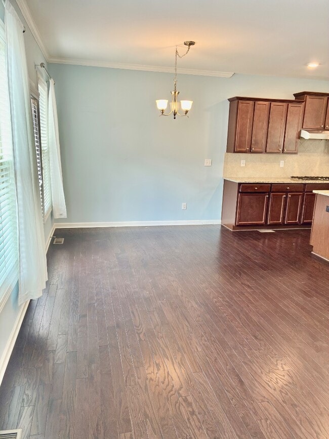 Building Photo - 901 Fawn Way