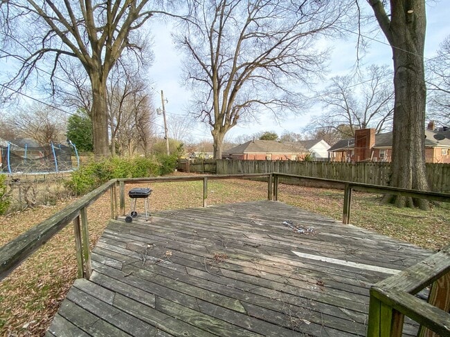 Building Photo - 1654 Dearing Rd
