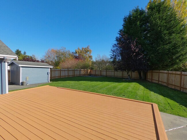 Building Photo - 4603 Guemes View