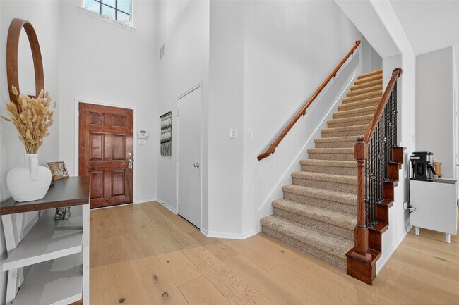Building Photo - 2806 Windy Thicket Ln