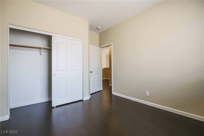 Building Photo - 8936 Bentonville Ct
