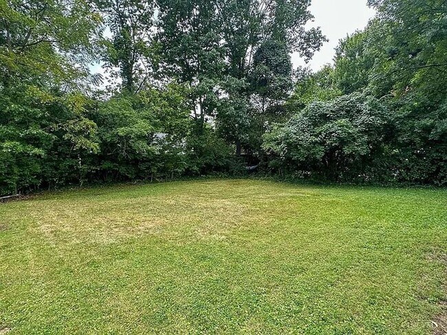 Building Photo - 1470 Antoinette Ave