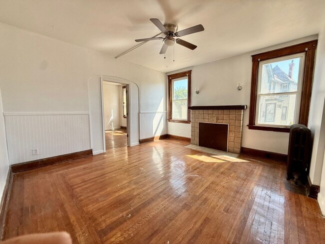 Building Photo - 548 Carplin Pl