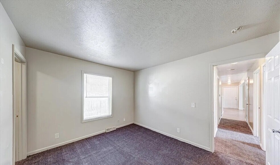 Building Photo - 1846 Holloway Ave
