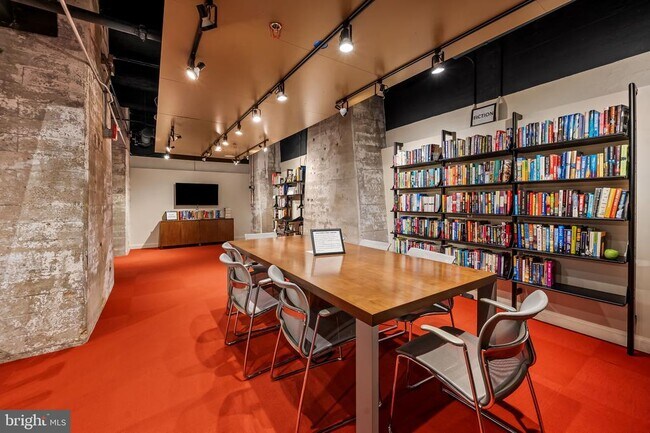 Building Photo - 1200 Steuart St