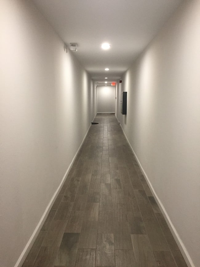 Tiara Apartments 14417 Tiara St Van Nuys CA 91401 Apartment Finder