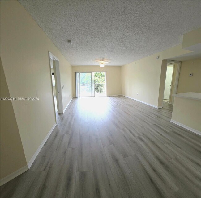 Building Photo - 5051 Wiles Rd