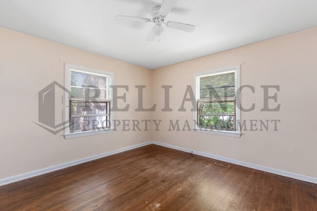 Building Photo - 1421 N Holyoke St