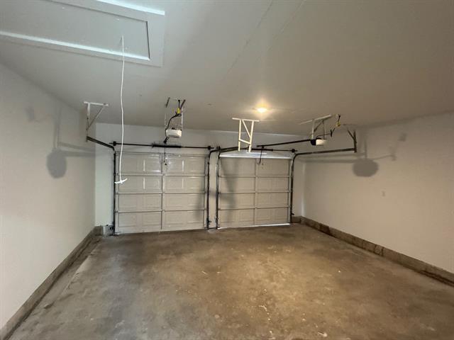 Building Photo - 2535 Greenport Dr