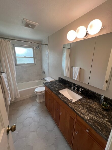 Granite Slab - 4303 30th St