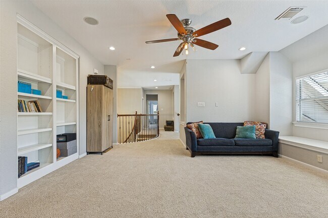 Building Photo - 6011 Shady Alcove Ct