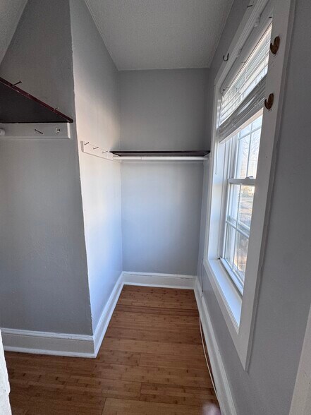 Building Photo - 36 John St