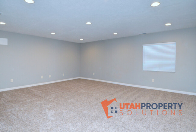 Building Photo - 14357 S Sherwell Ct