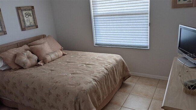 Building Photo - 9300 Clubside Cir