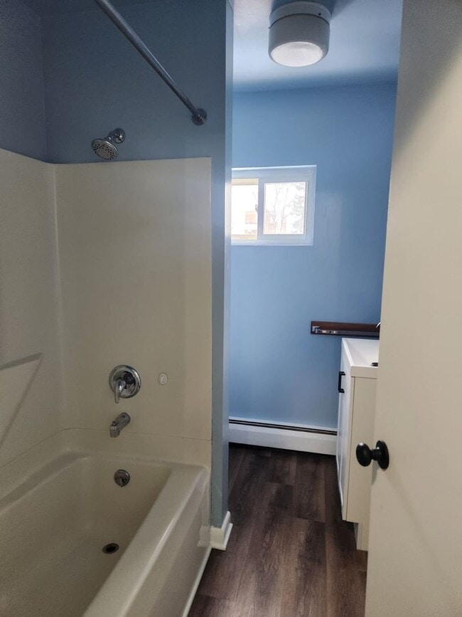 Building Photo - 2015 12th Ave