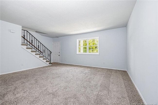 Building Photo - 2326 Barrington Cir