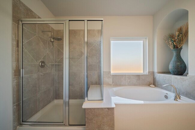 Building Photo - 1707 Benbrook Hollow Ln