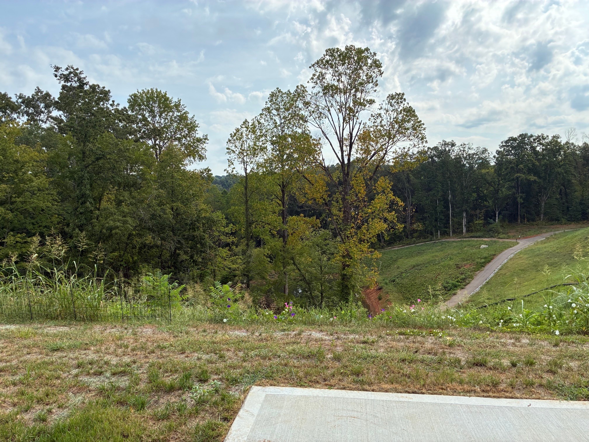 Building Photo - 1704 Bennett Village Dr