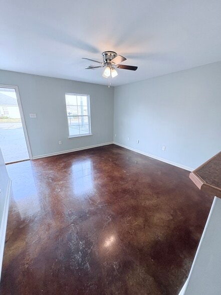 Building Photo - 1522 mclemore st