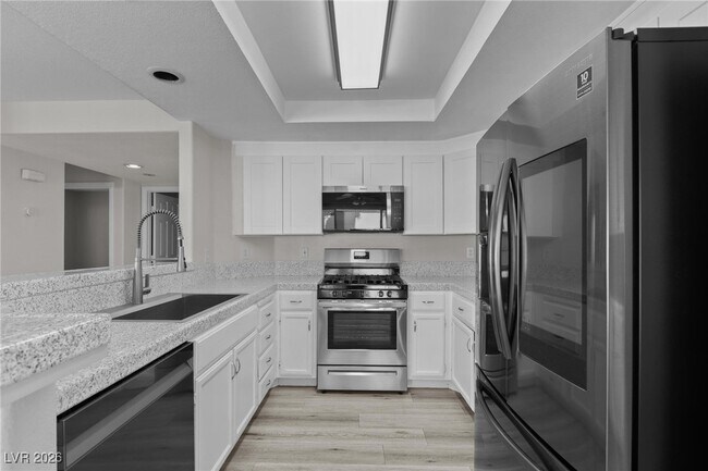 Building Photo - 7652 Botany Bay Dr